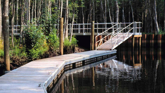 how does a floating dock work