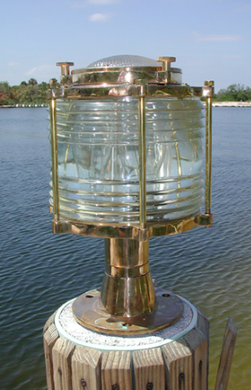 Hydra™ Extra-Large Bronze Pedestal Light
